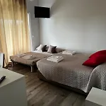 La Perla Del Garda Гостевой дом
