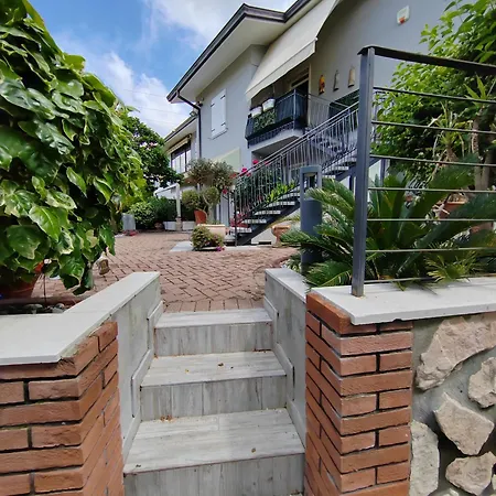 La Perla Del Garda Guest house