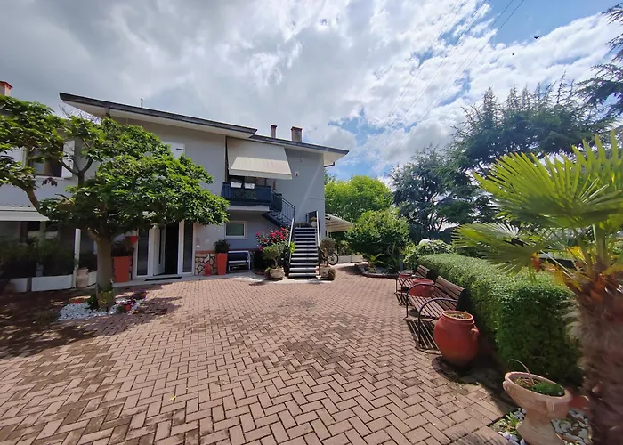 La Perla Del Garda Gasthof 3*