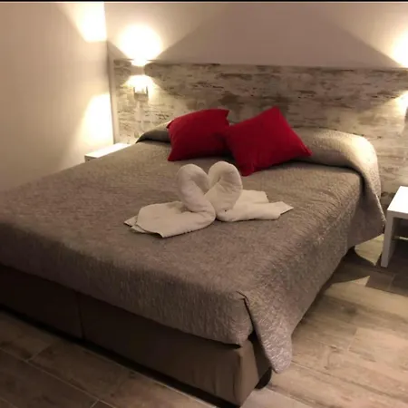 La Perla Del Garda Gæstehus *