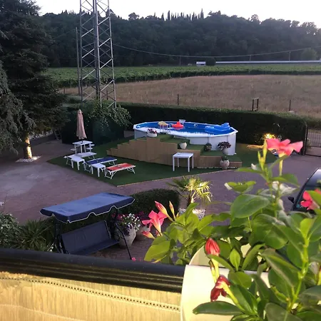 ゲストハウス La Perla Del Garda コステロマーノ
