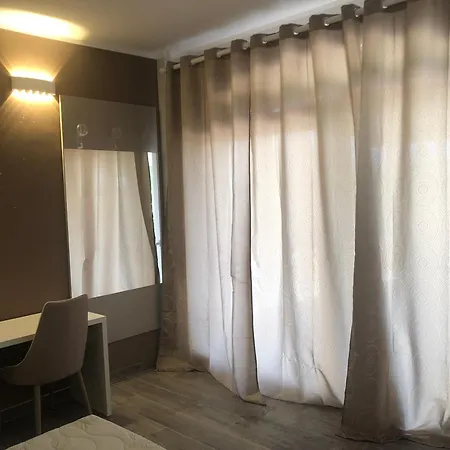 La Perla Del Garda コステロマーノ