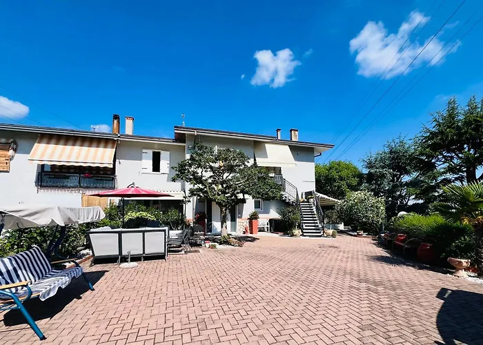 בית הארחה La Perla Del Garda 3*