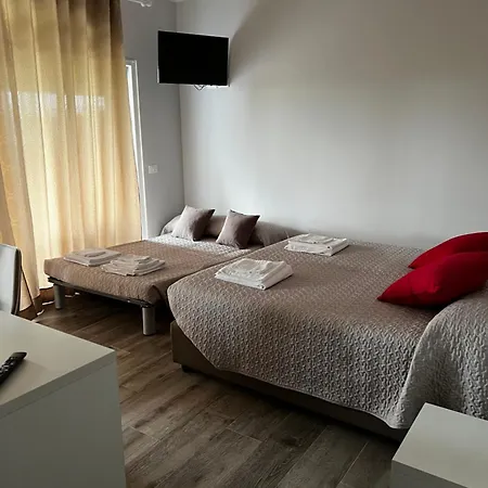 La Perla Del Garda Pensión